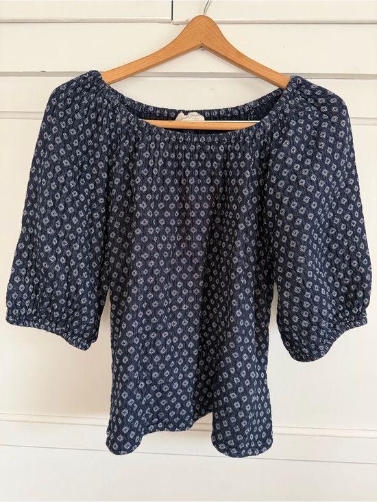 Universal Thread Tops - Navy peasant blouse 100% cotton